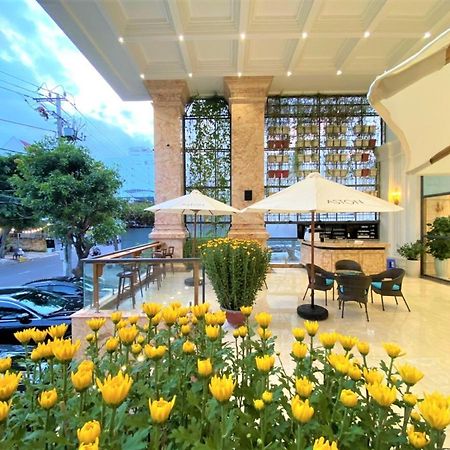 Aston Nha Trang City Hotel Bagian luar foto