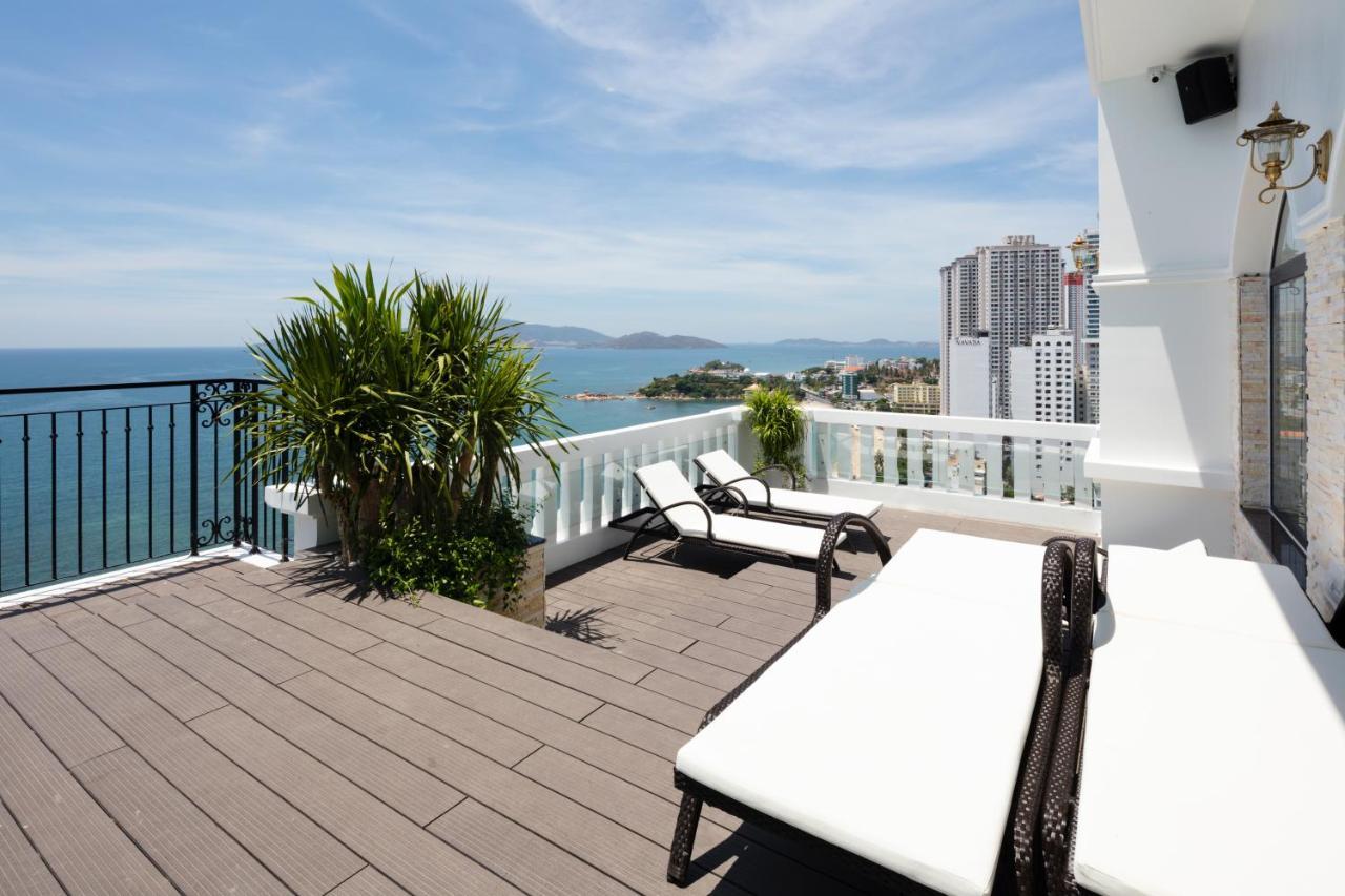 Aston Nha Trang City Hotel Bagian luar foto