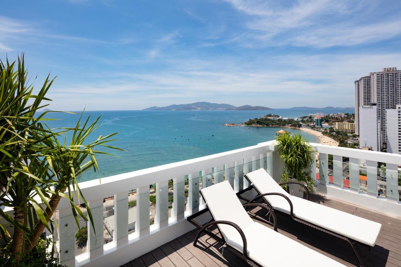 Aston Nha Trang City Hotel Bagian luar foto