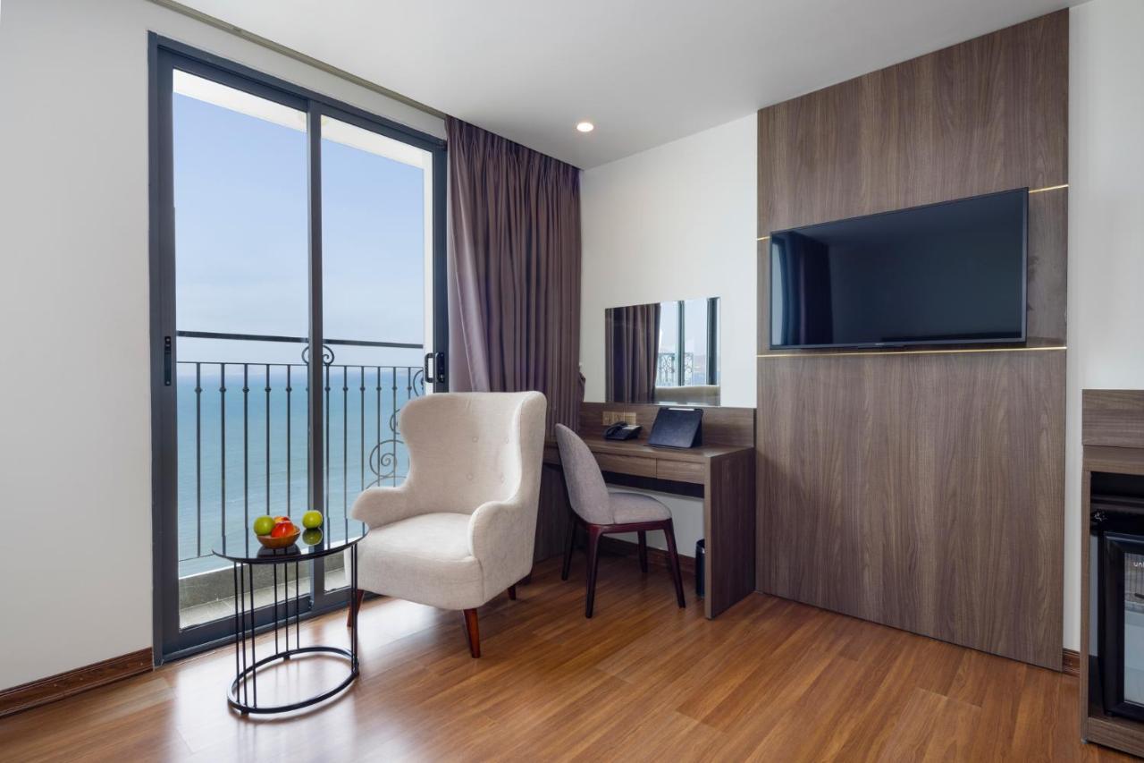 Aston Nha Trang City Hotel Bagian luar foto