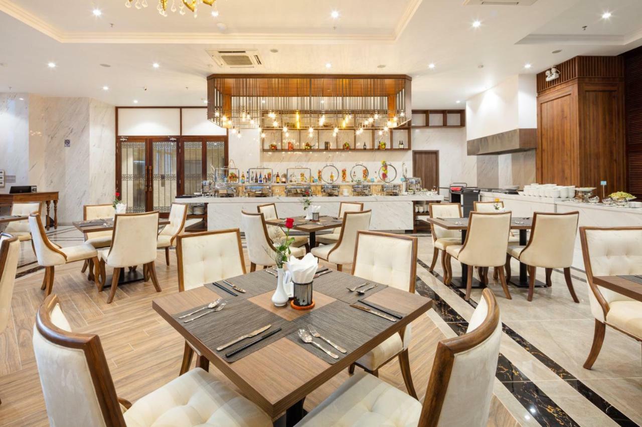 Aston Nha Trang City Hotel Bagian luar foto