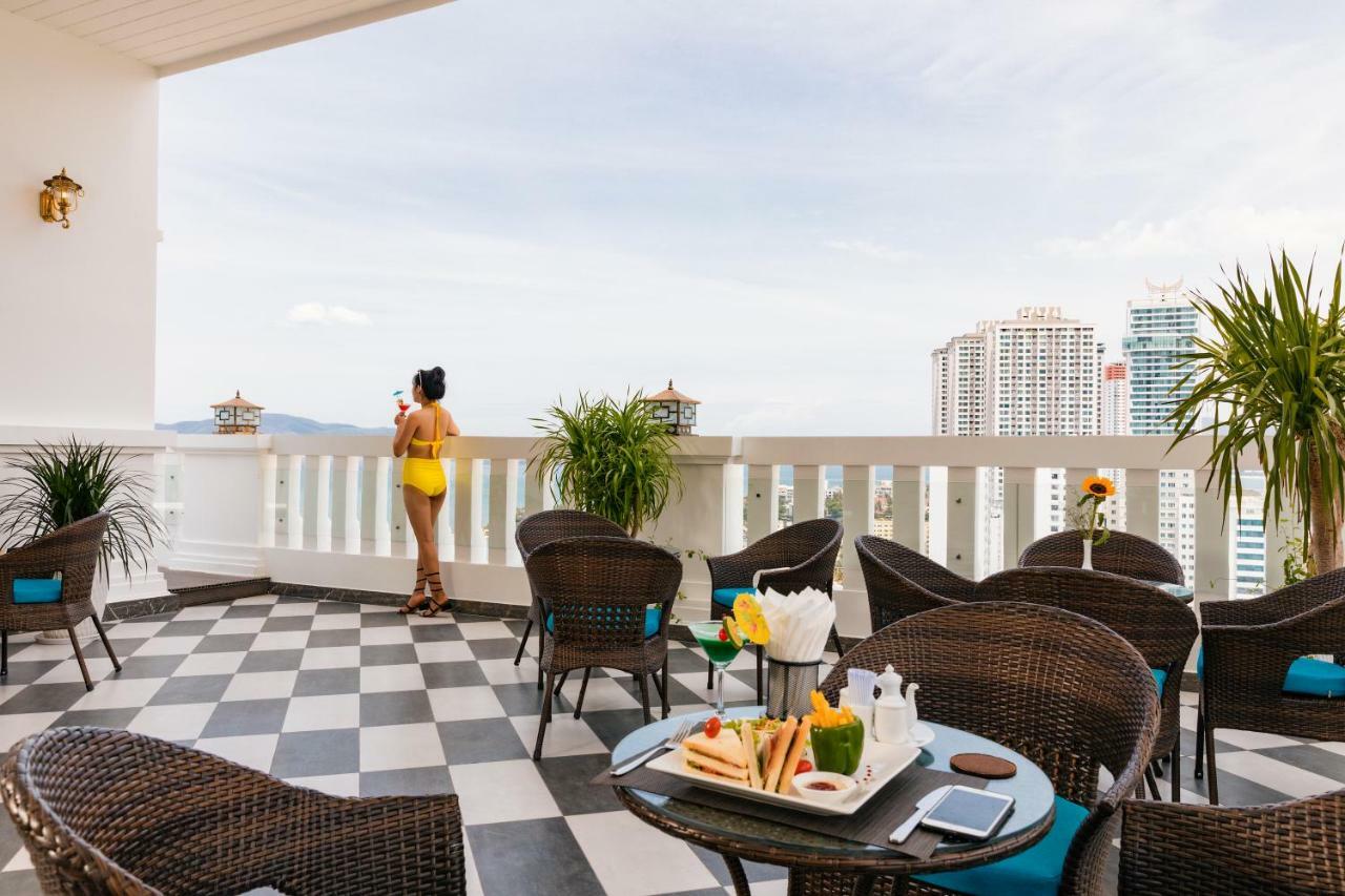 Aston Nha Trang City Hotel Bagian luar foto