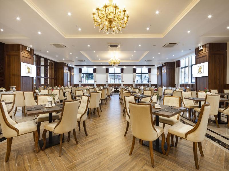 Aston Nha Trang City Hotel Bagian luar foto